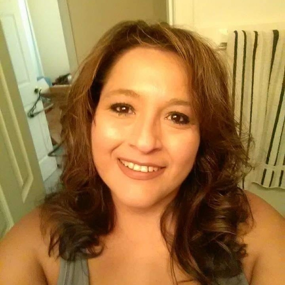 Meet your Posher, Jeannine - Picture 1 of 1